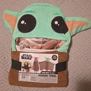 MANDALORIAN THE CHILD BABY YODA HOODED BATH TOWEL